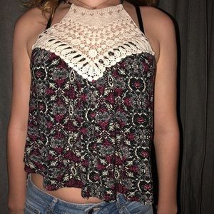 LACE HALTER TOP